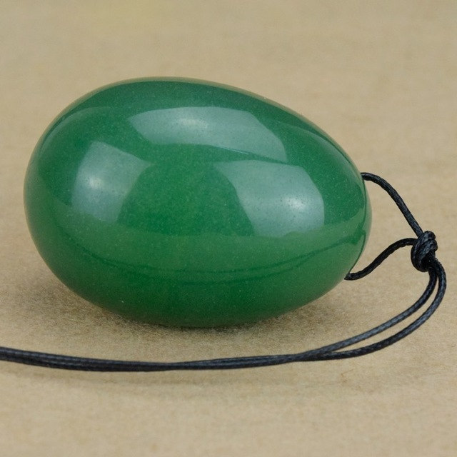 Green aventurin Yoni egg