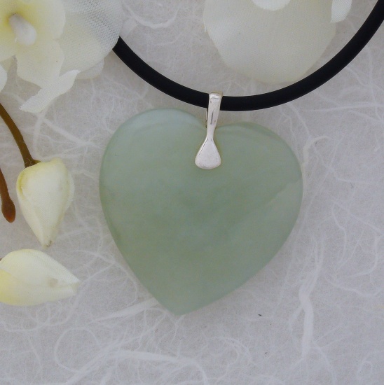 Jade heart pendant