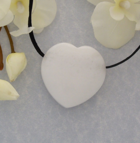 Milky Quartz Heart pendant - healing with gemstones