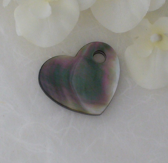 Mother of Pearl heart pendant