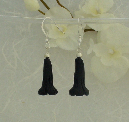 Black onyx Corolla Earrings 1