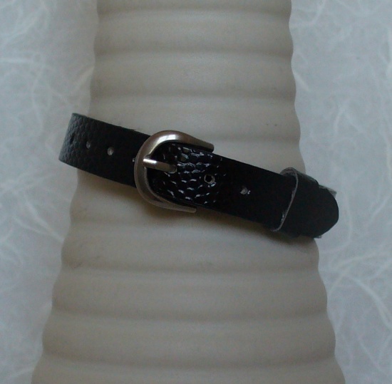 Aemilia black snake bracelet