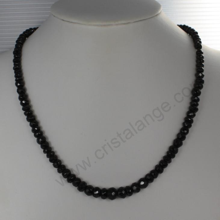 Use the healing power of gemstones with this black tourmaline necklace.