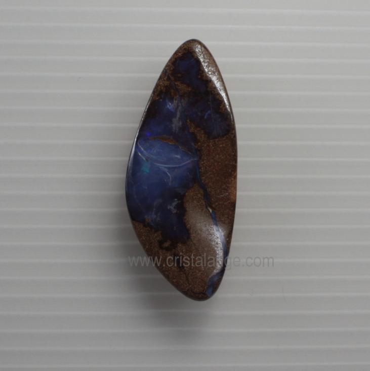 Dayan opal pendant