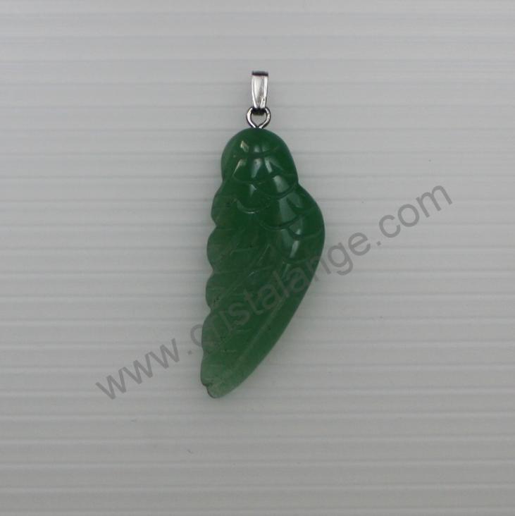 Discover the energetic properties of gemstones and semi precious stones, as well as our guardian angel jewels, here an aventurine angel wing pendant, green stone.