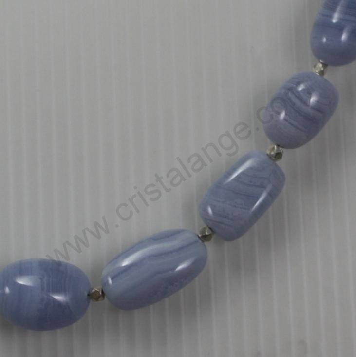 Dicover the power of gemstones with this chalcedony, blue natural stone, necklace