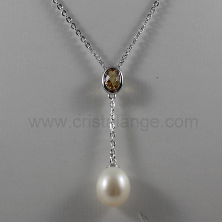 Dicover the power of gemstones with this necklace with a citrine