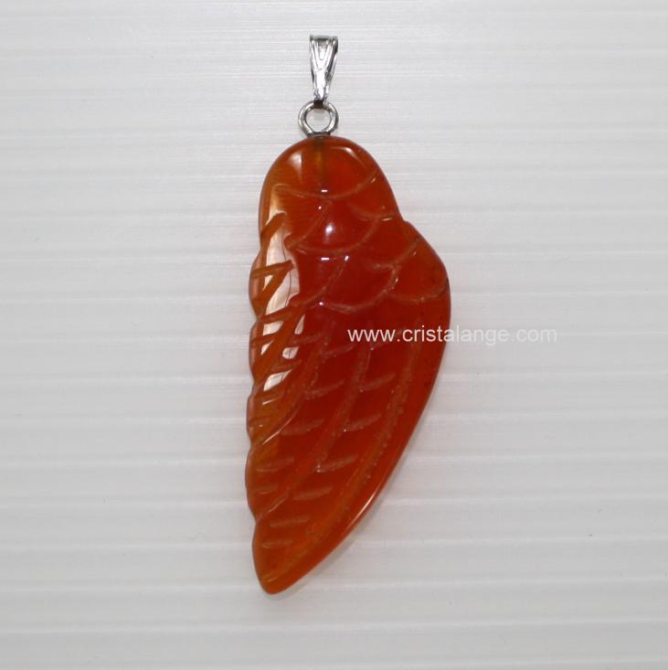 Discover our jewellery with semi precious stones and guardian angels, here an angel wing in cornelian, orange stone