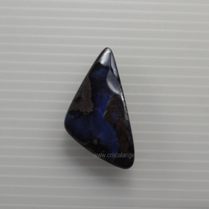Déotille opal pendant