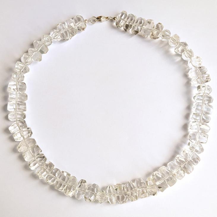 Rock crystal facets necklace