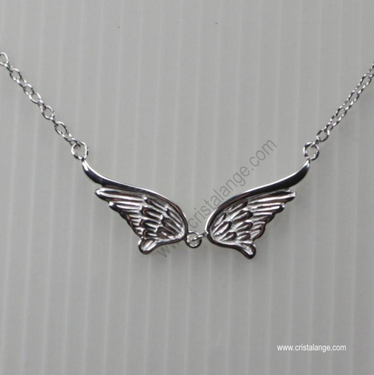 Découvrez nos colliers en argent avec pendentif ailes d'ange ainsi que tous nos bijoux anges gardiens