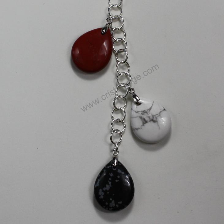 Decouvrez le pouvoir des pierres en lithotherapie avec ce collier avec jaspe rouge, howlite et obsidienne neige