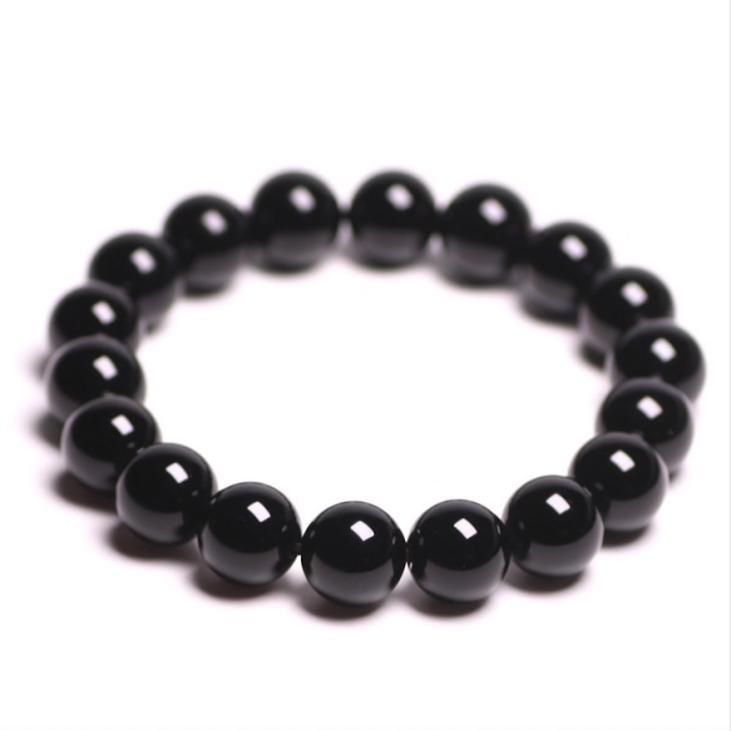 Découvrez le pouvoir des pierres en lithotherapie avec ce bracelet en tourmaline, pierre semi précieuse noire, et bien d'autres sur le site de vente en ligne de bijoux pierres Cristalange.com
